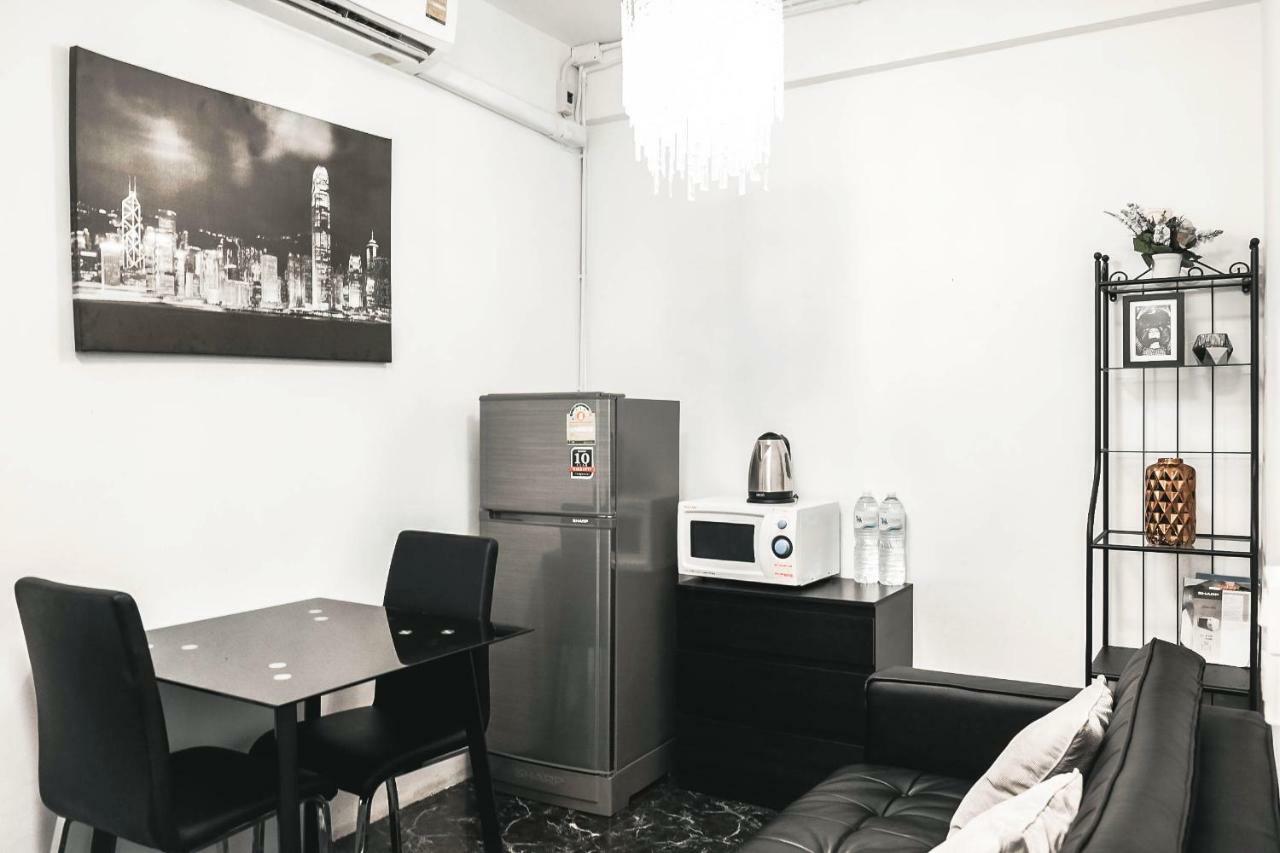 Yeehaa Hotel Бангкок Экстерьер фото